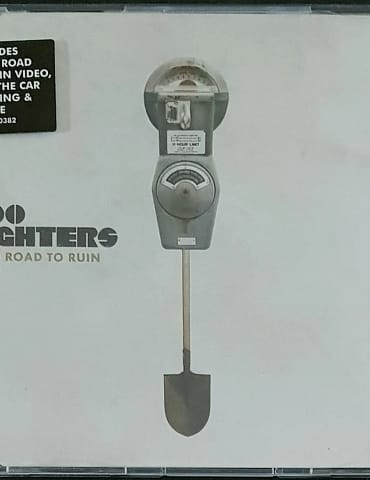 Song Spotlight - Long Road to Ruin by Foo Fighters